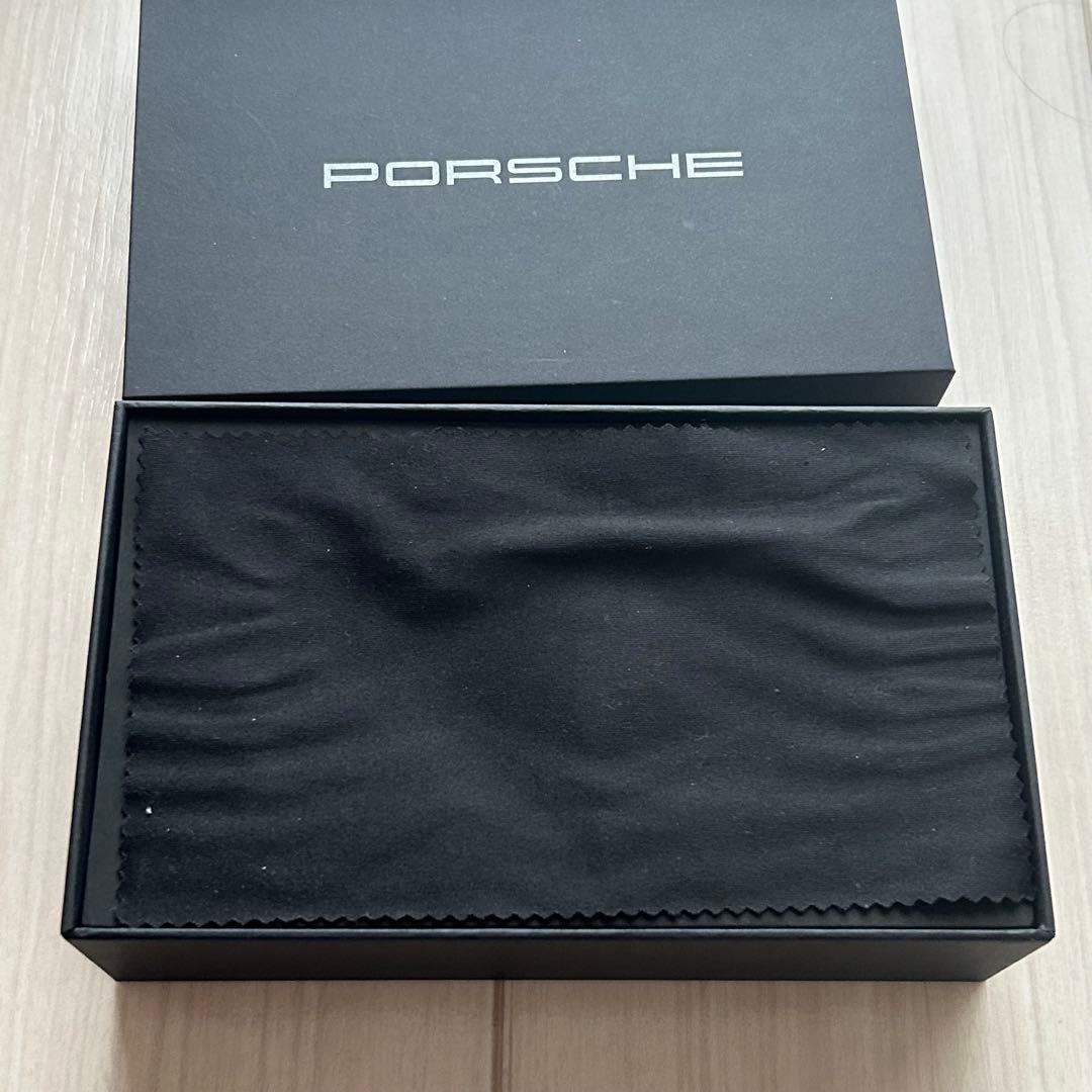 【非売品】ポルシェ マカン　ペーパーウェイト ミニカー　メタル製