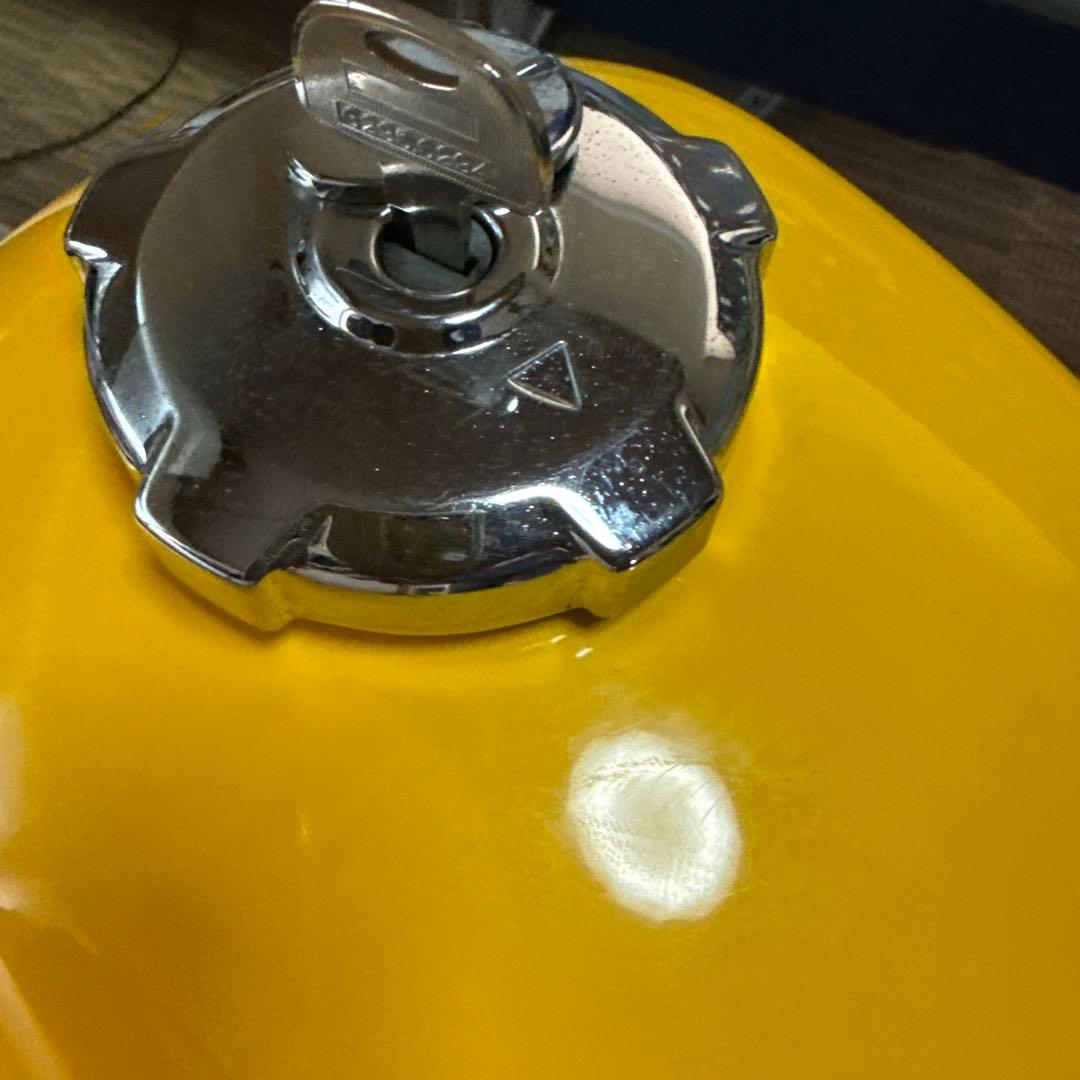 ホンダゴリラAB 27純正燃料タンク、キャップとコック付き。鍵1本付き。