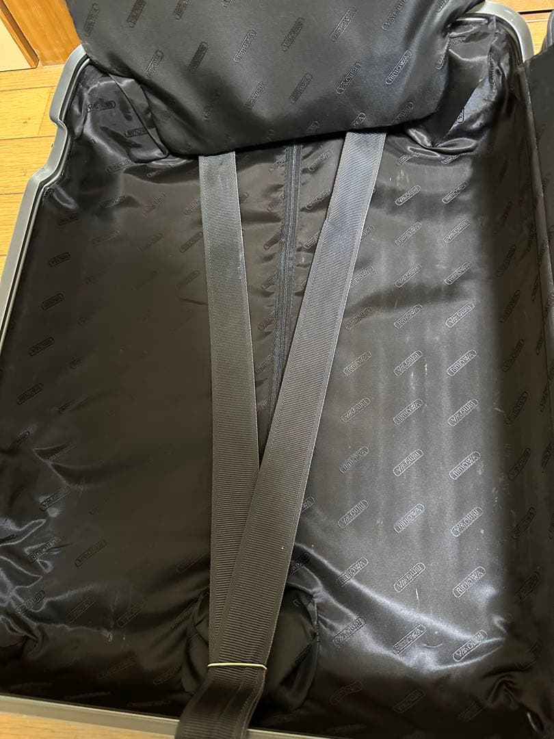 RIMOWA☆リモワスーツケース　トパーズチタニウム32L機内持ち込み可能