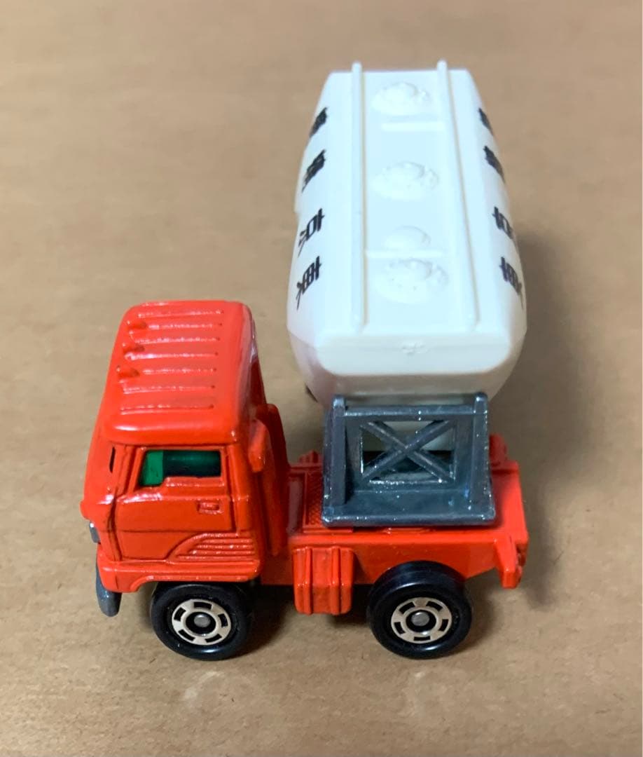 赤箱　トミカ19　日野 バルクトレーラ　日本製　オレンジ×ホワイト