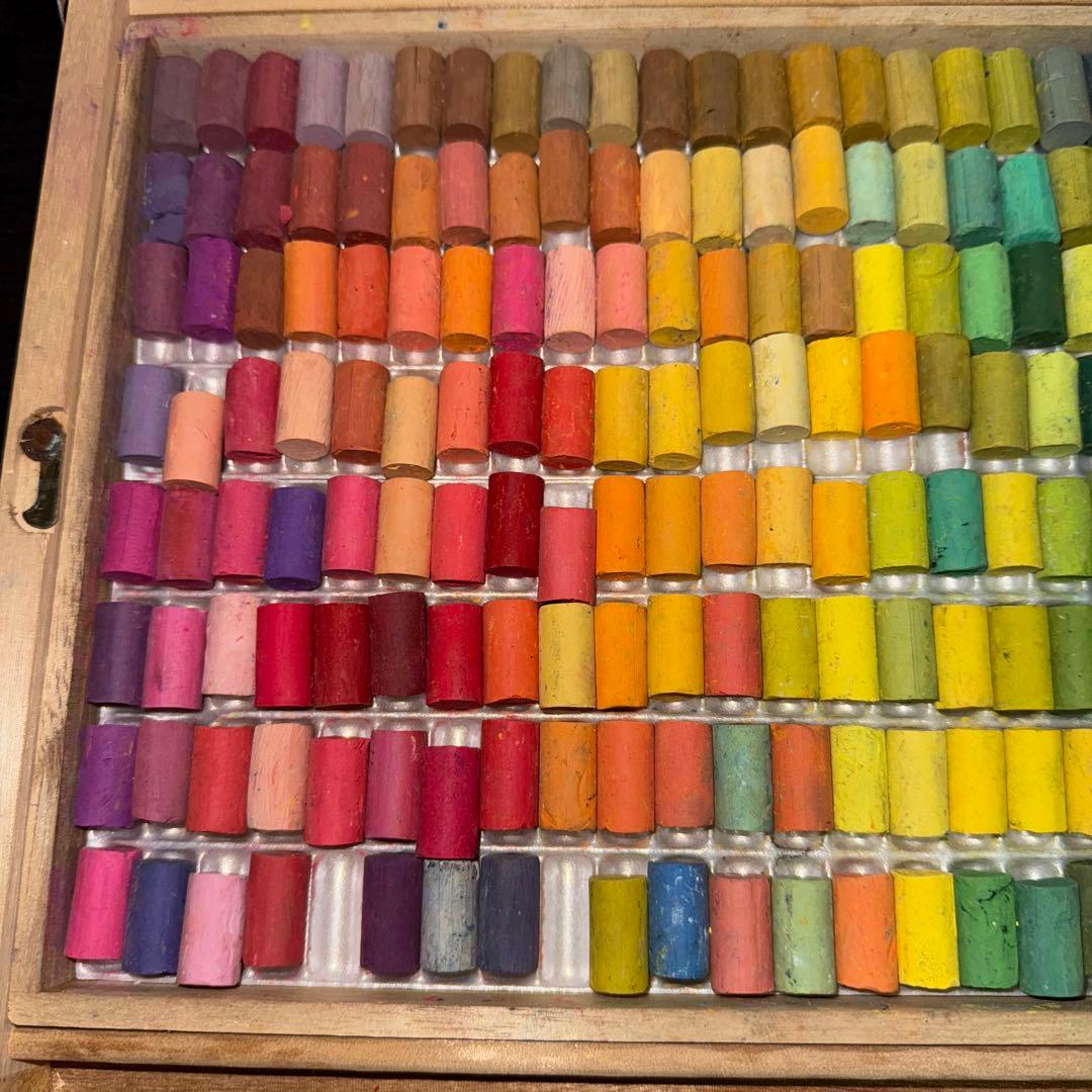#949 ゴンドラ パステル 242色 木箱セット 使用感あり 画材 中古品