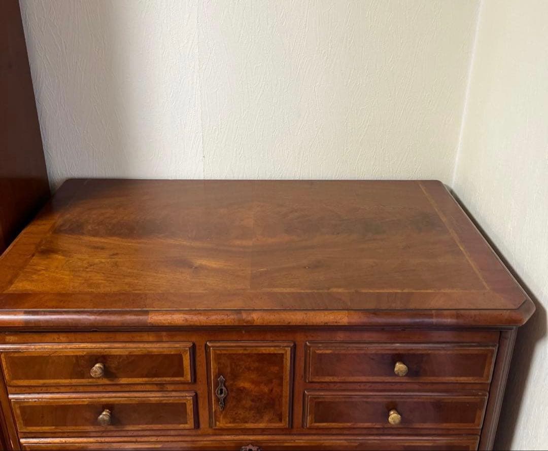 英国アンティーク　チェスト