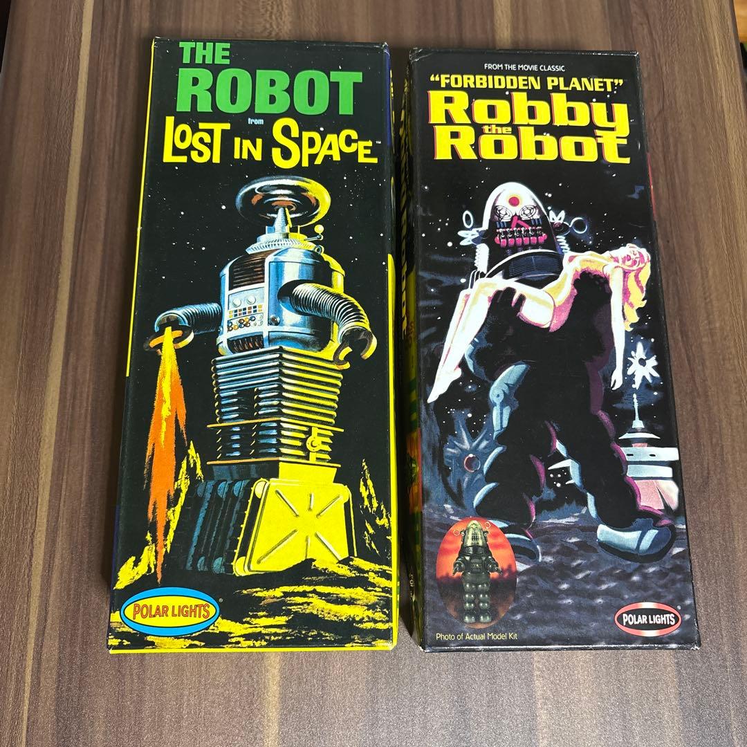 ロスト・イン・スペースロボット＆ロビー・ザ・ロボット　プラモデル　２点セット