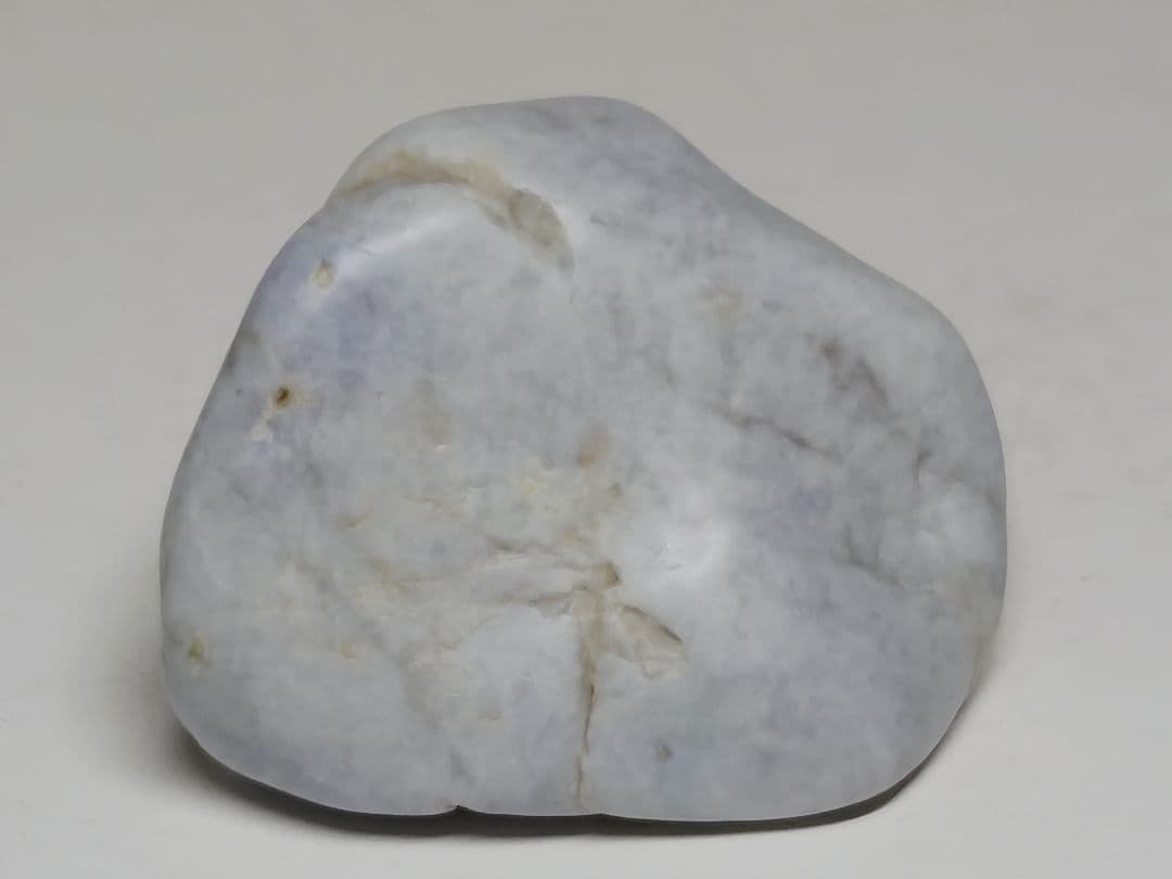 淡ラベ 76g 翡翠 ヒスイ 原石 鑑賞石 自然石 誕生石 鉱物 鉱石 水石