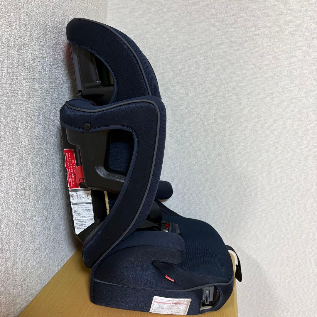 アップリカ エアグルーヴ AD ネイビー ジュニアシート