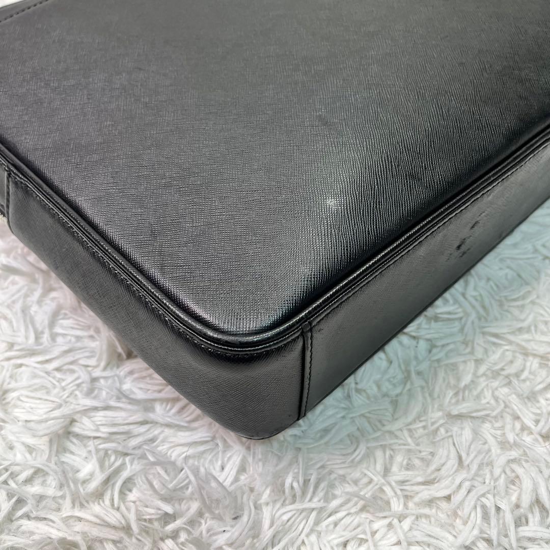 美品✨バーバリー　ブリーフケース　ビジネスバッグ　黒　A4 サフィアーノレザー