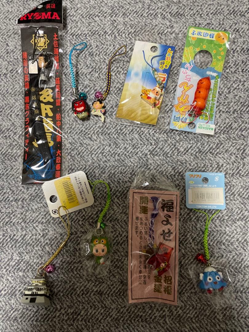 84個　まとめ売り　キャラクター　ストラップ