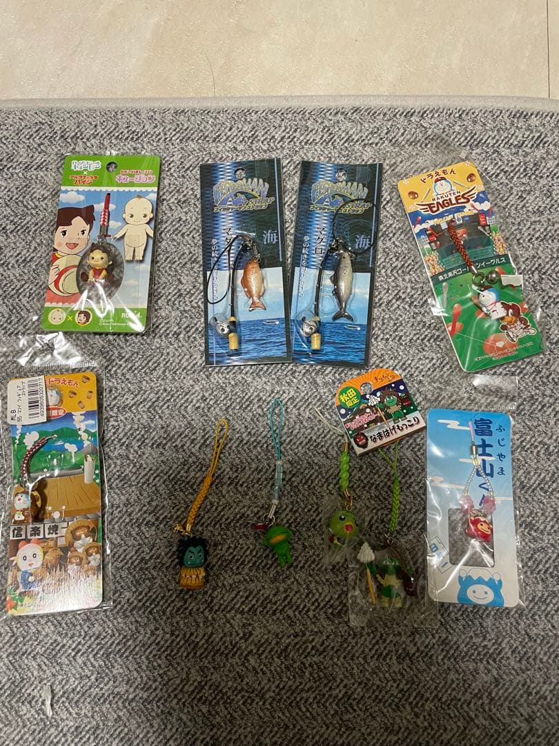 84個　まとめ売り　キャラクター　ストラップ