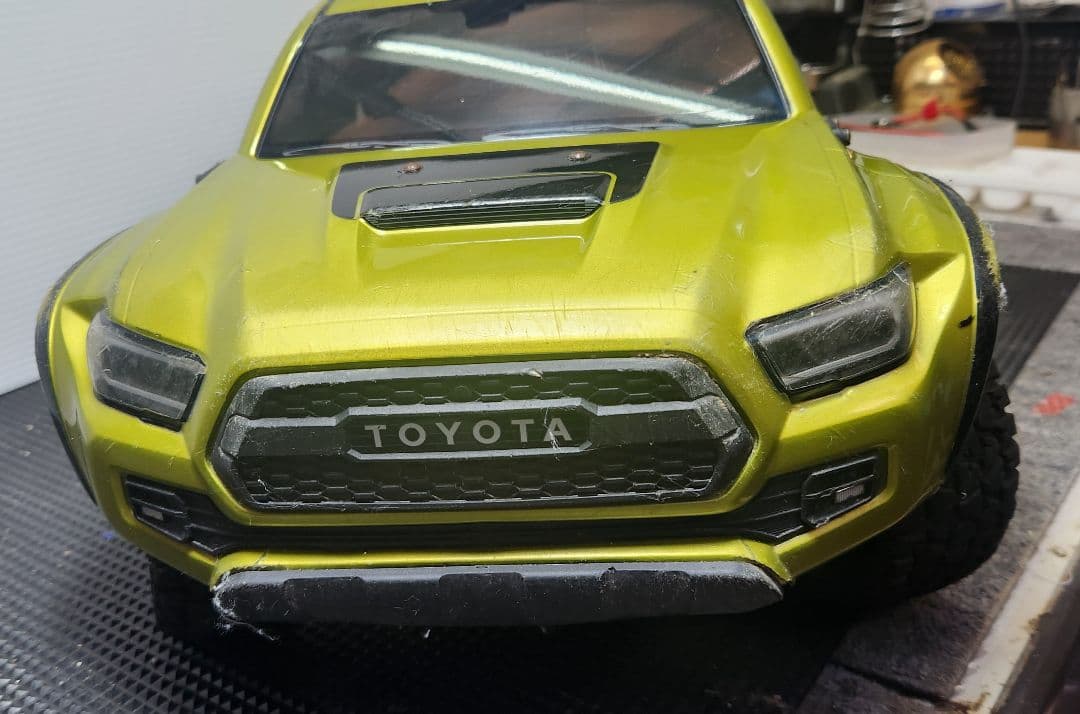 最終値下げ　京商　TACOMA 中古品