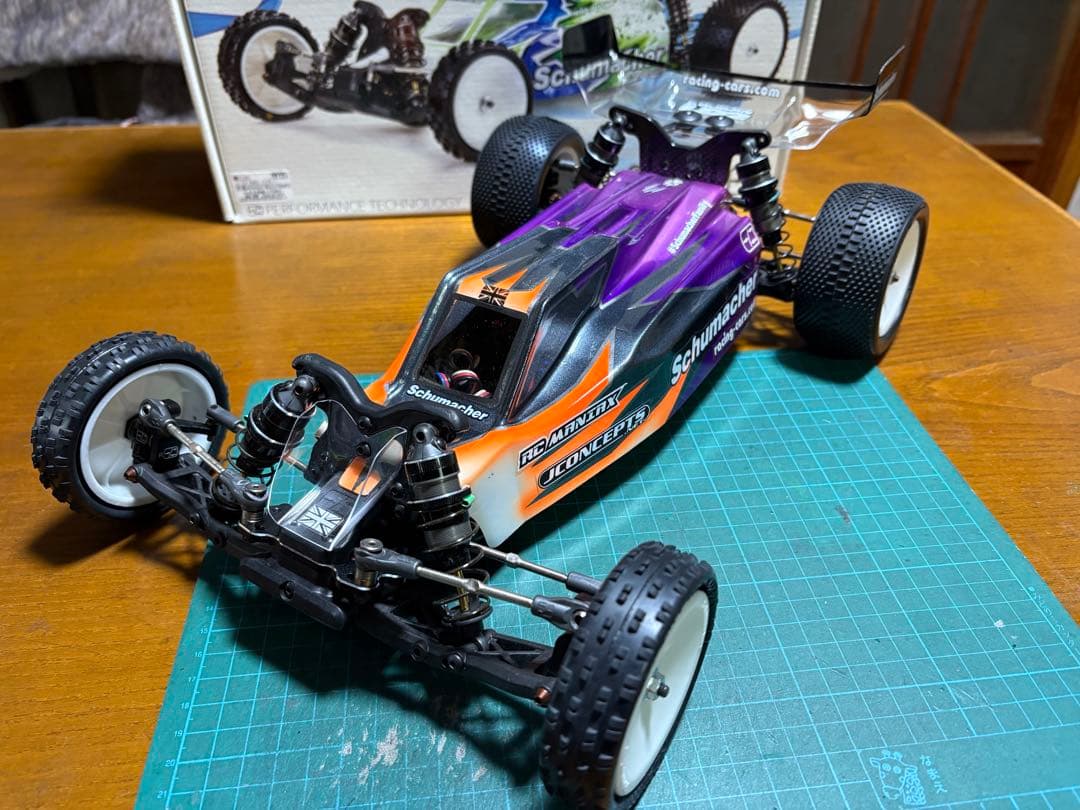 [美品] シュマッカー 2WDバギー クーガーLD2 ボディ・メカ付き 完成品