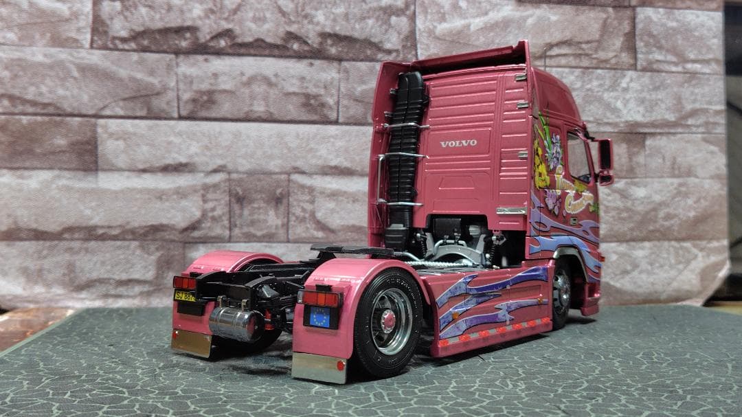 イタレリ デコトラ ボルボ FH-16 トレーラーヘッド 完成品