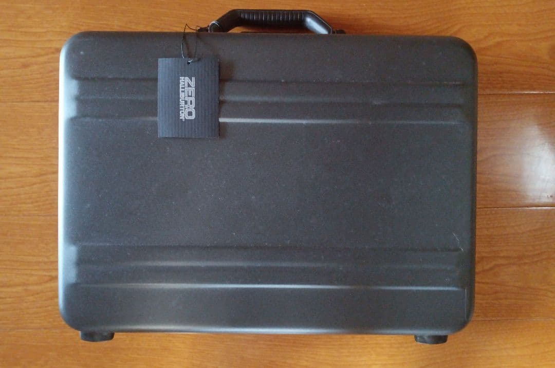 ■tom　ゼロハリバートン　アタッシュケース