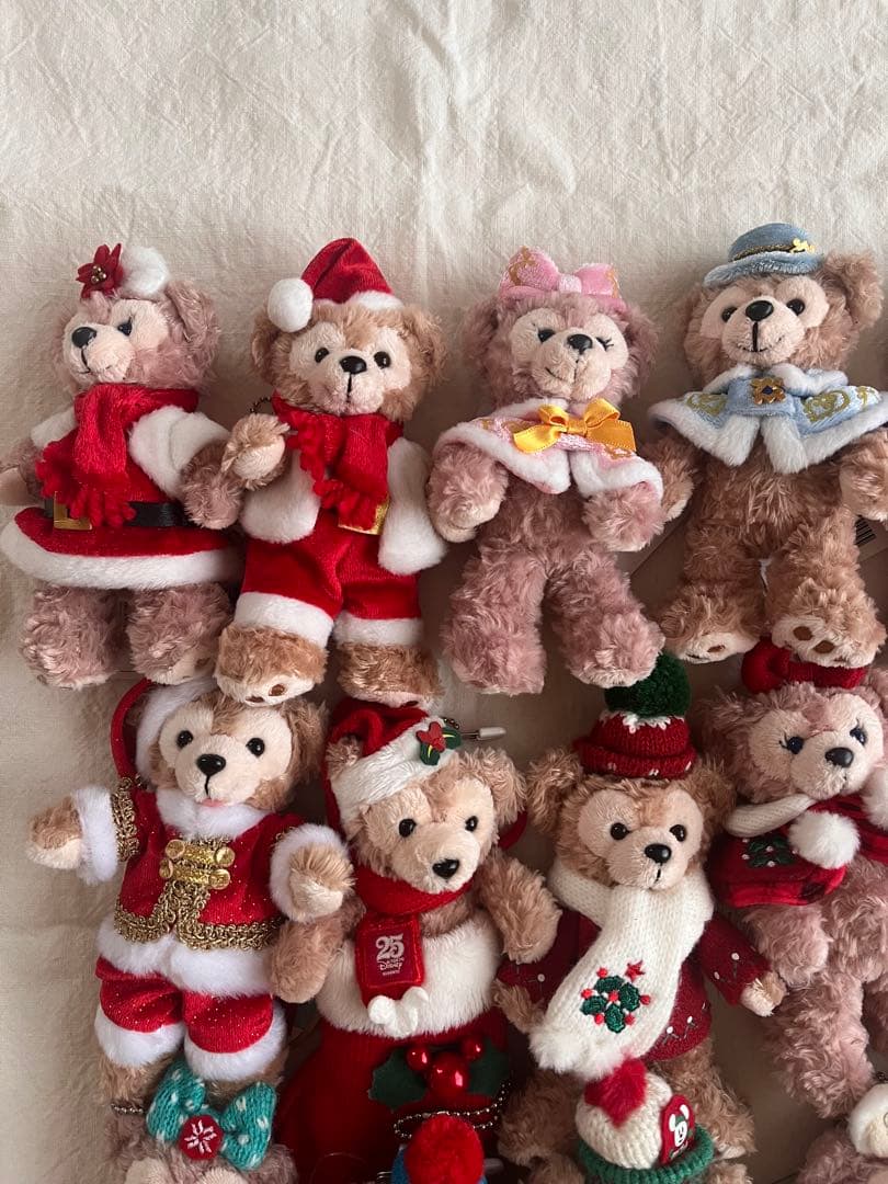 ダッフィー&シェリーメイ　冬衣装ぬいぐるみバッジ　まとめ売り　オープンマウスあり