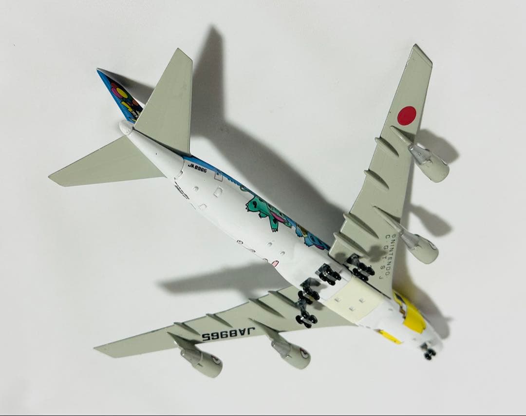 全日空商事 1/400 ANA ポケモンジェット　ダイキャストモデルプレーン