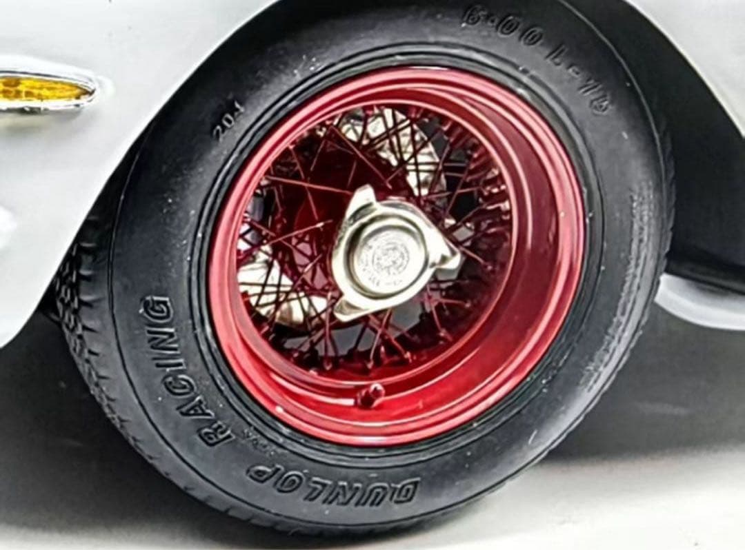 年末限定価格 CMC 1/18 フェラーリ 250 GTO 30周年ミニカー