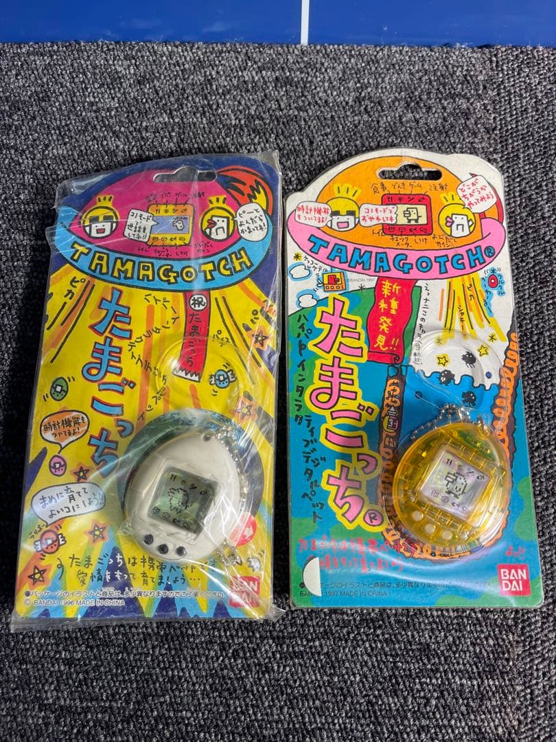 【未開封】たまごっち 初代　1996年 (日本発売版）白