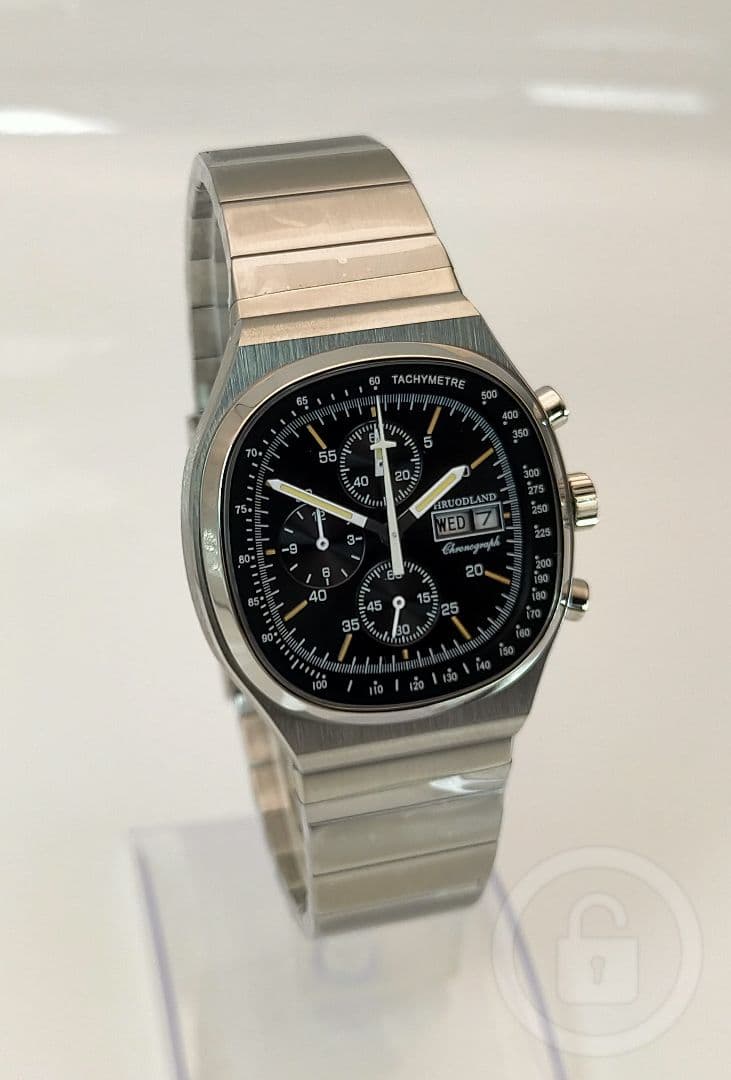 待望のテレビスクリーン型【御代田os00/新品】ムーンウォッチ クロノグラフ①