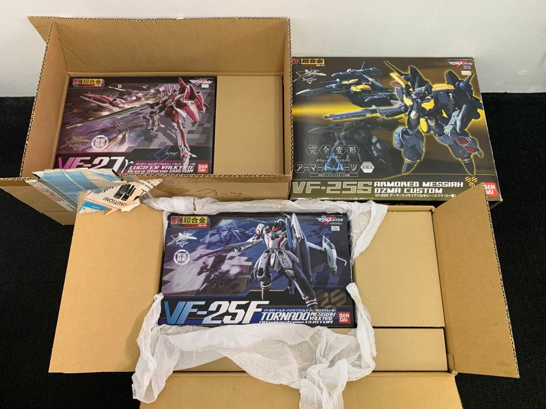 さらに値引き！マクロスフロンティア超合金3点セット　アルト機+オズマ機+ブレラ機