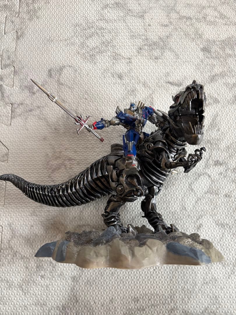 トランスフォーマー　オプティマス・プライム&グリムロック　フィギュア