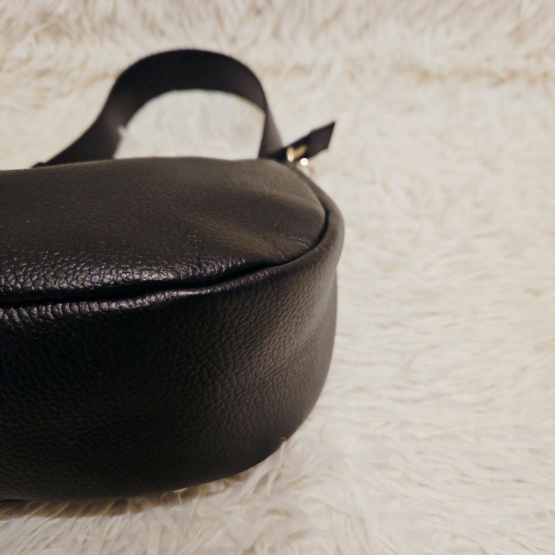 新品タグ russet ラシット ハンドバッグ トートバッグ ハーフムーン　黒