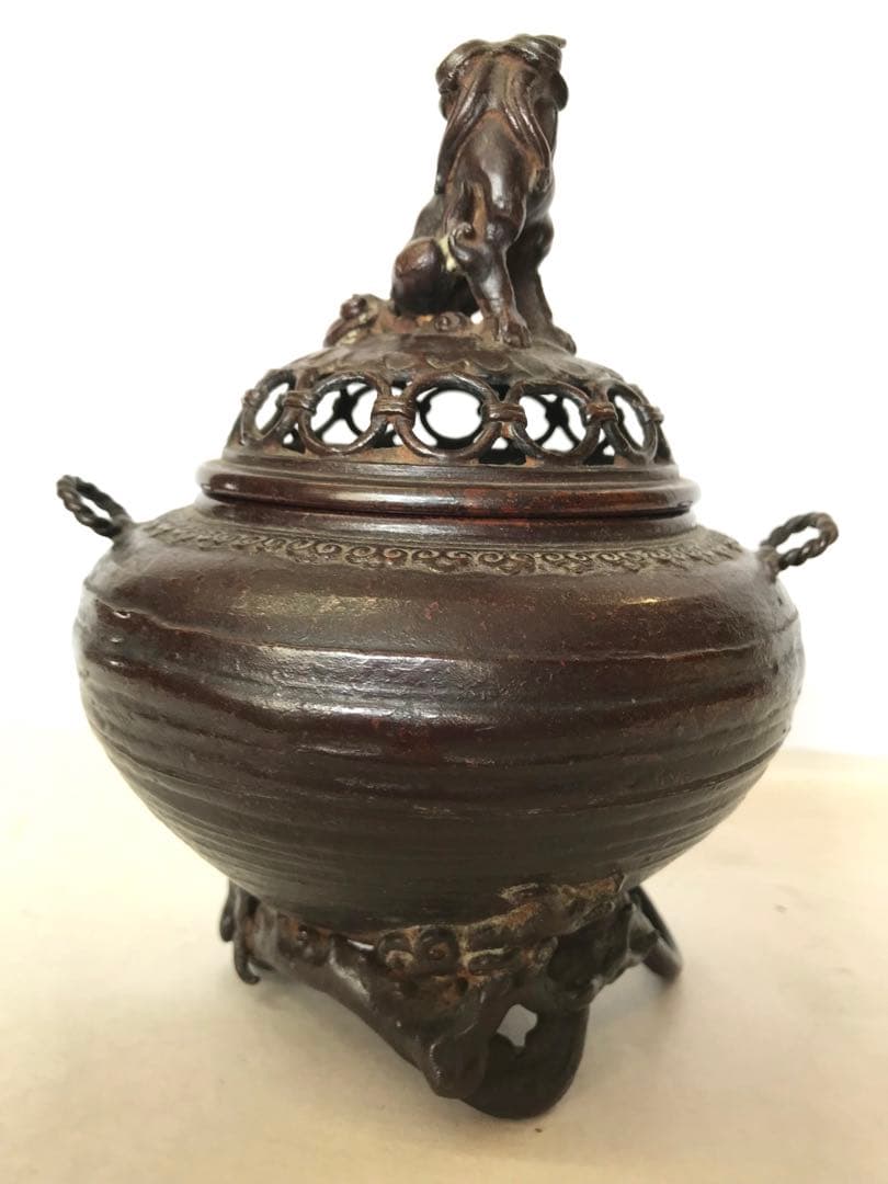 銅製:獅子蓋龍脚香炉