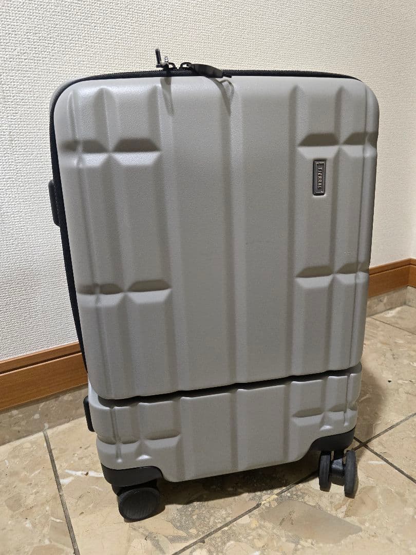 機内持ち込みスーツケースTIERRAL TORERU ティエラル トレル グレー