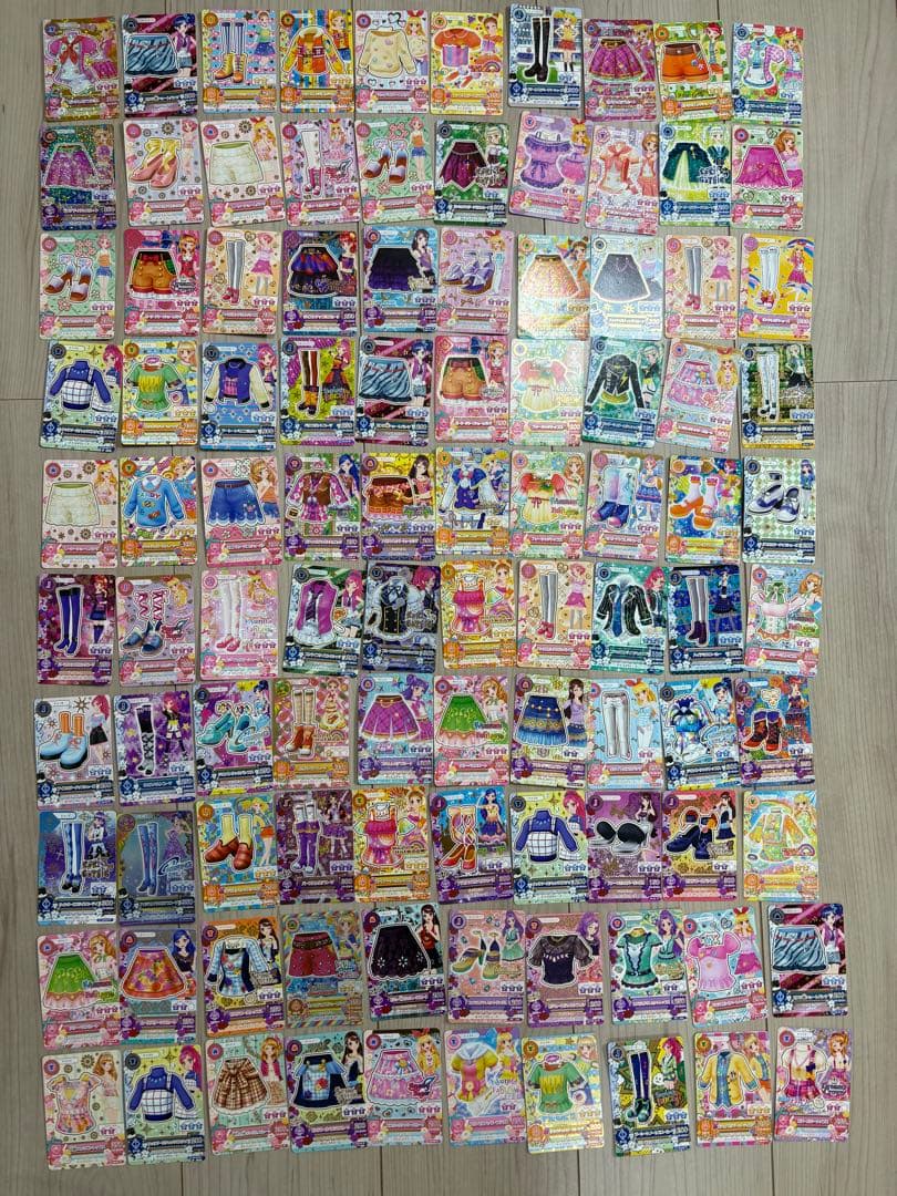 アイカツ　ファイル　公式ファンブック　カード700枚以上