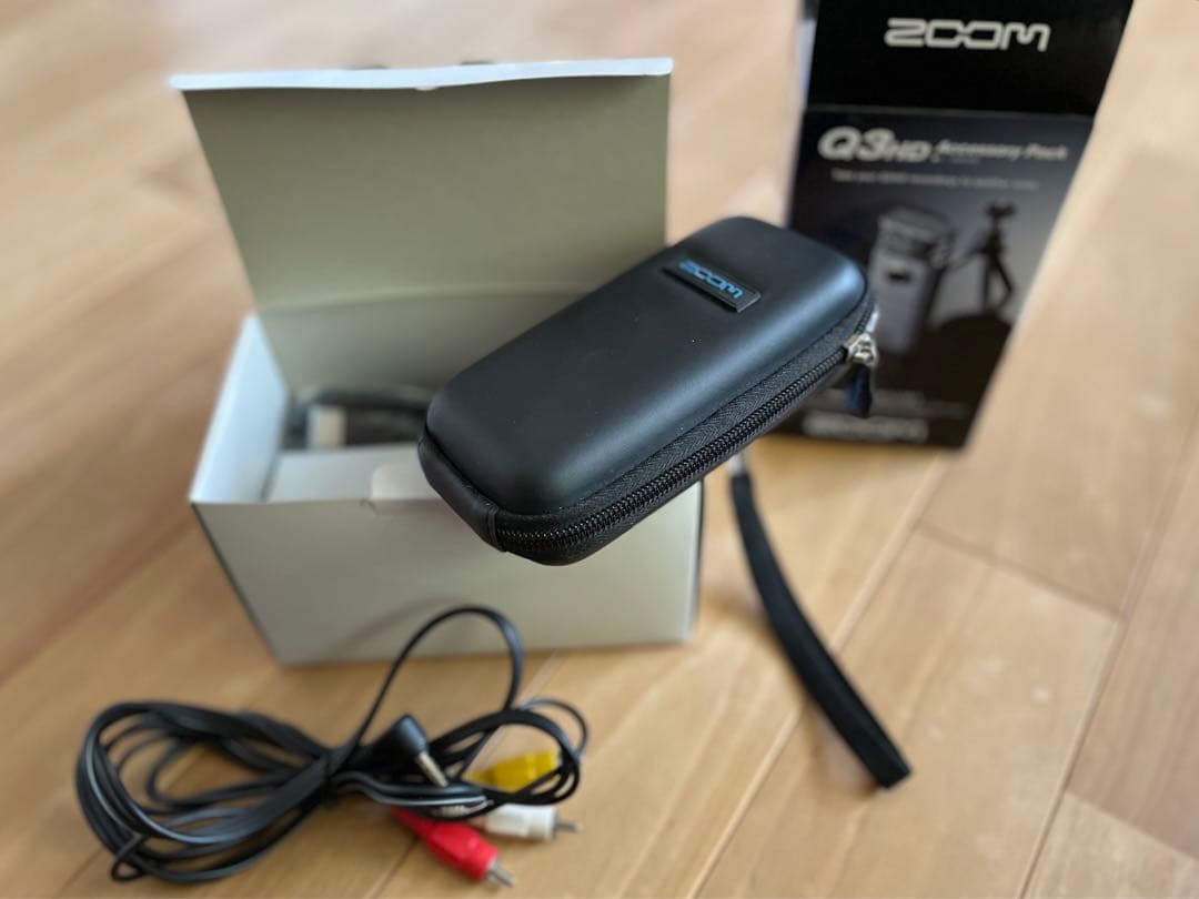 ZOOM Q3HD とAccessory pack