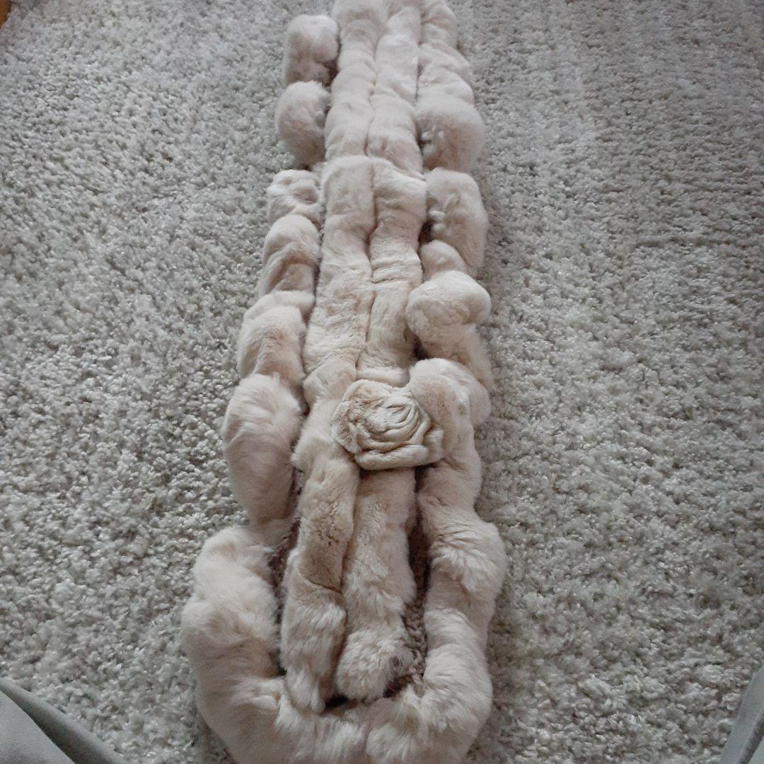 faviora☆新品未使用☆極上柔らかマフラー