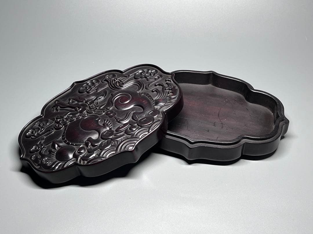 木製　小物入れ　紫檀　硯箱　香合　浮彫　神獣紋　極細工　文房具　中国美術　美品