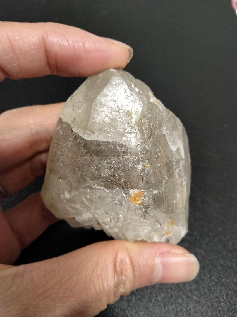 国産鉱物　山梨県　塩山竹森山　天然水晶　　トルマリン入り水晶　早い者勝ち　979