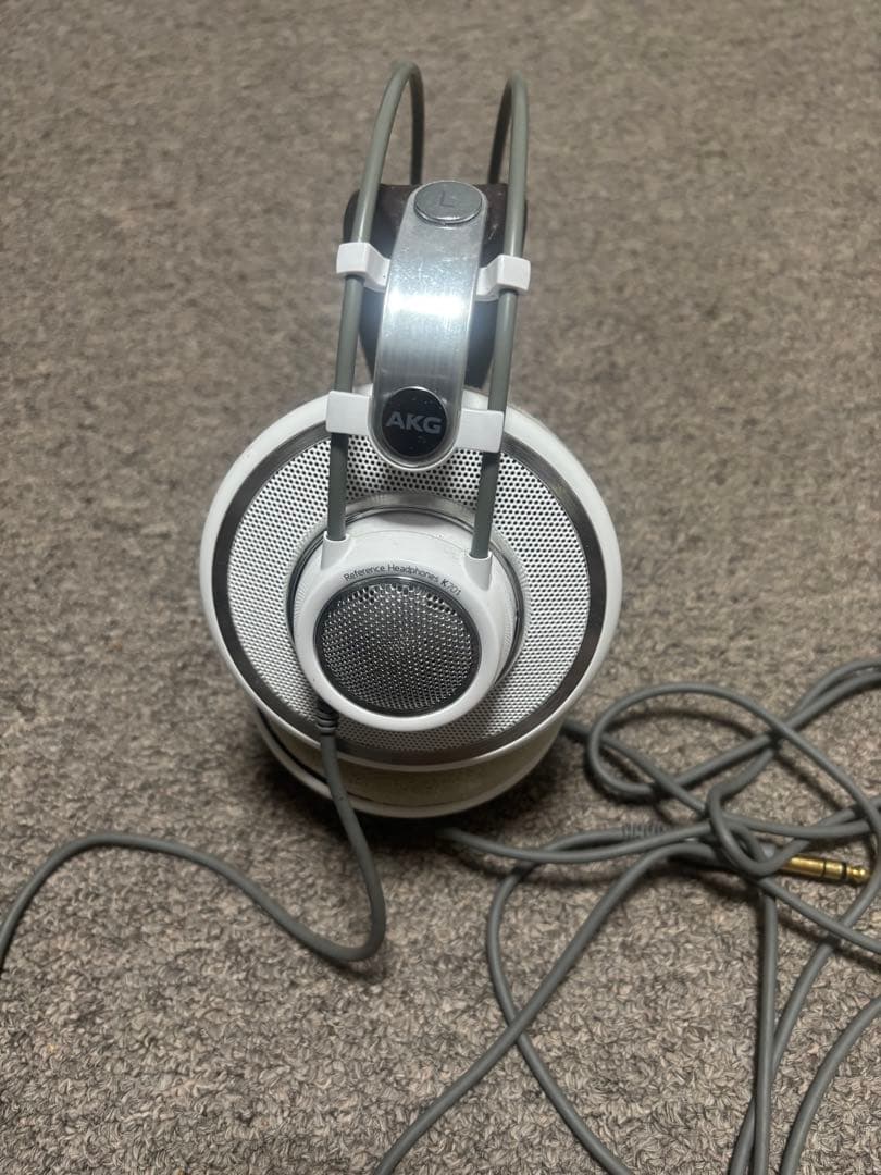 ヘッドホン AKG k701