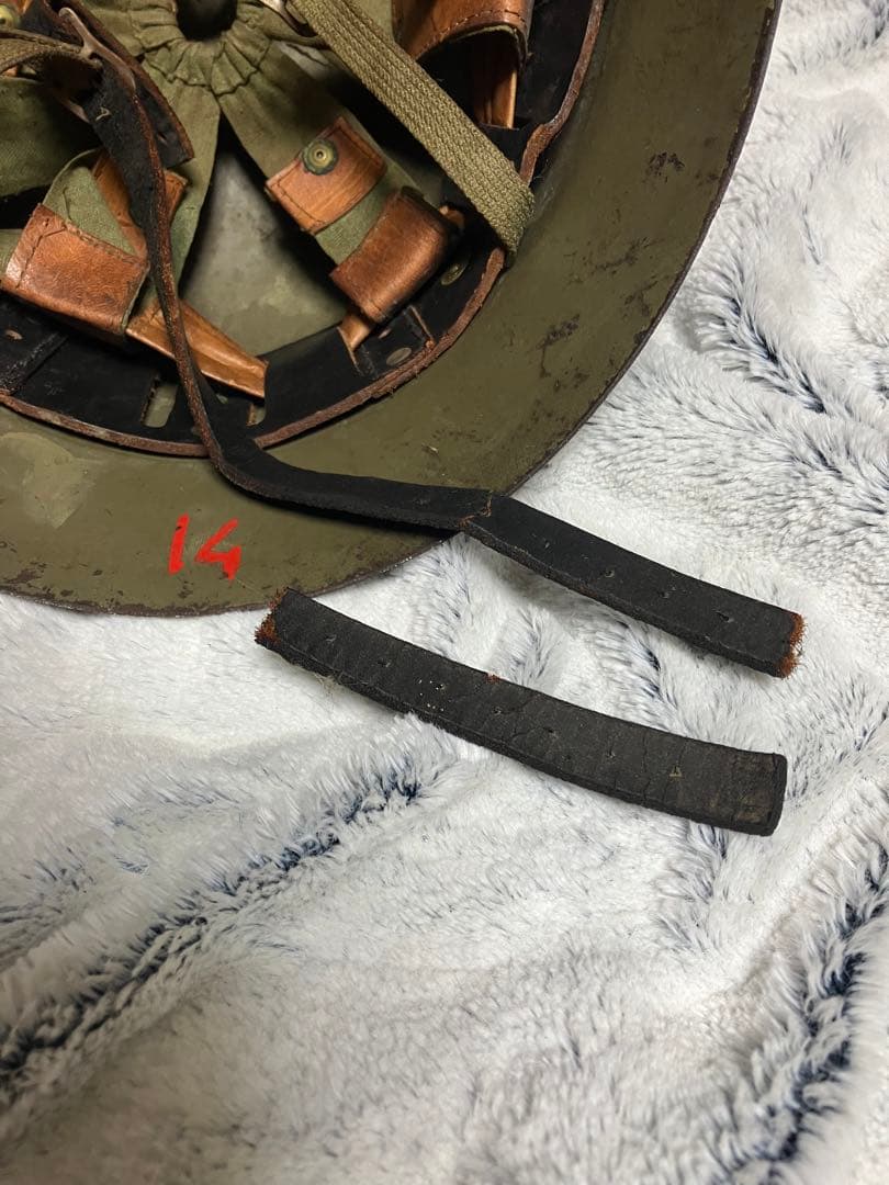 軍用ヘルメット