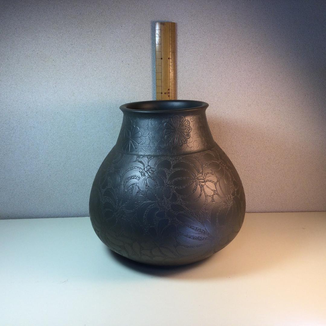 陶芸　手作り陶器　飾り花瓶　菊図柄