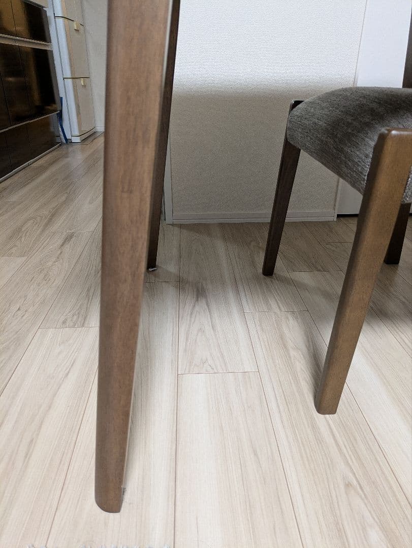 ダークブラウン 木製 正方形 ダイニングテーブル