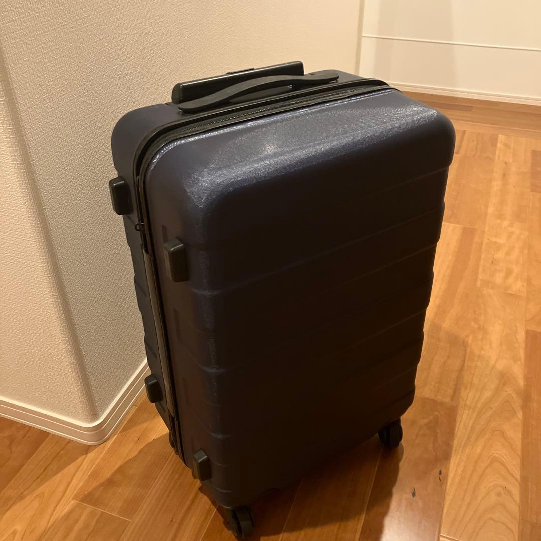 無印良品　36Ｌ　キャリーケース　紺色　機内持込可