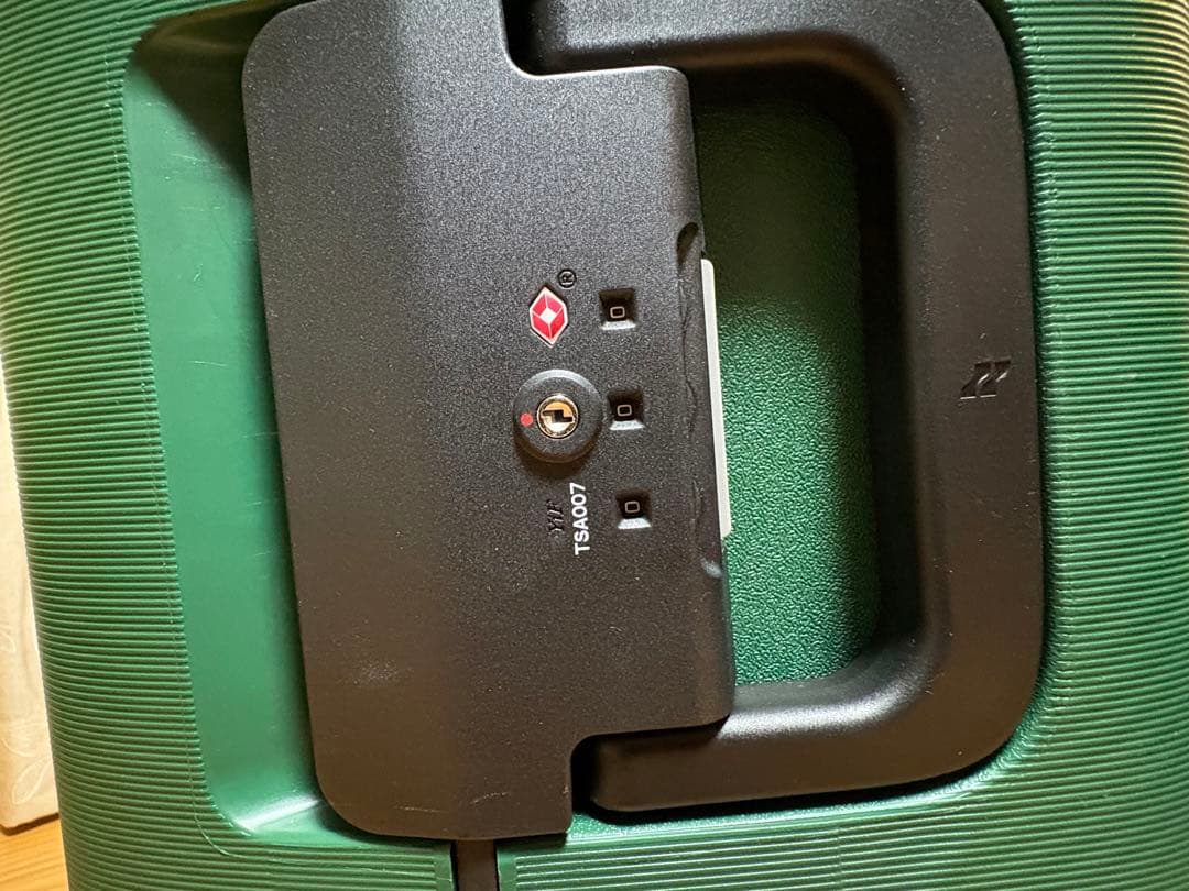 LOJEL voja Mキャリーケース スーツケース　グリーン