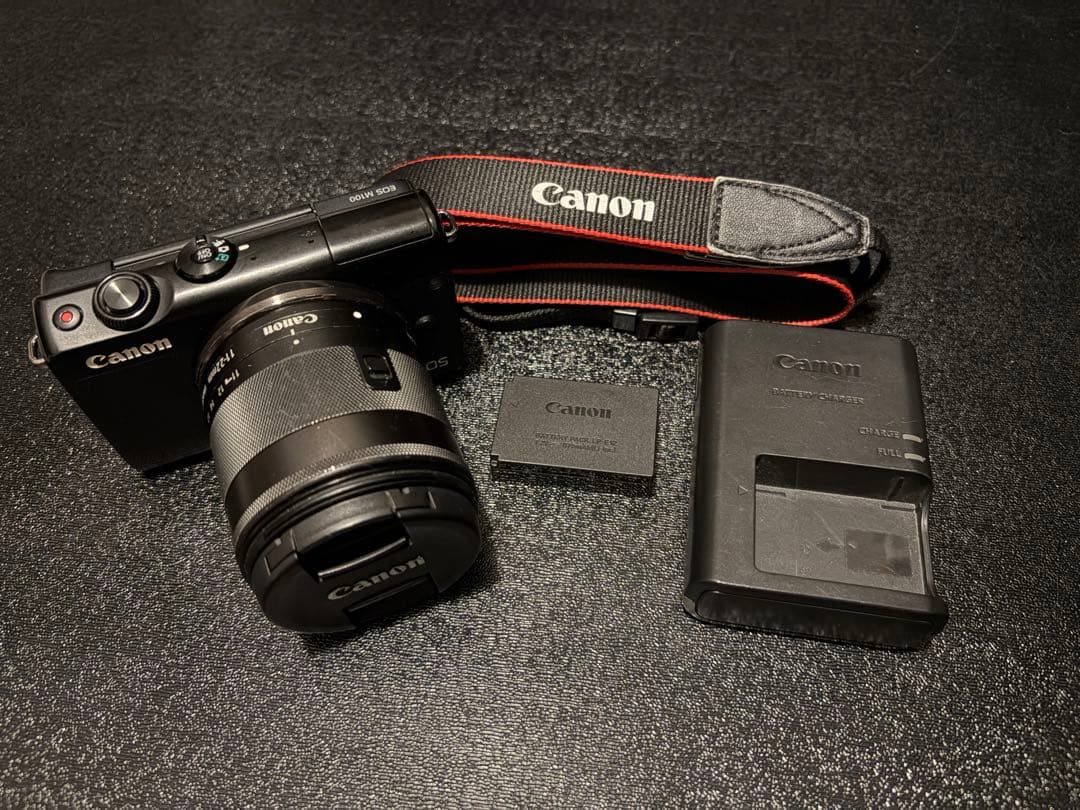 Canon EOS M100 ブラック
