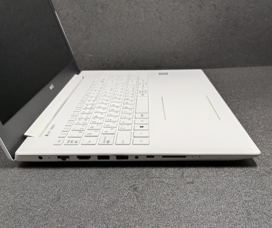 ノートパソコン windows11 office付き i7 ssd 第八世代