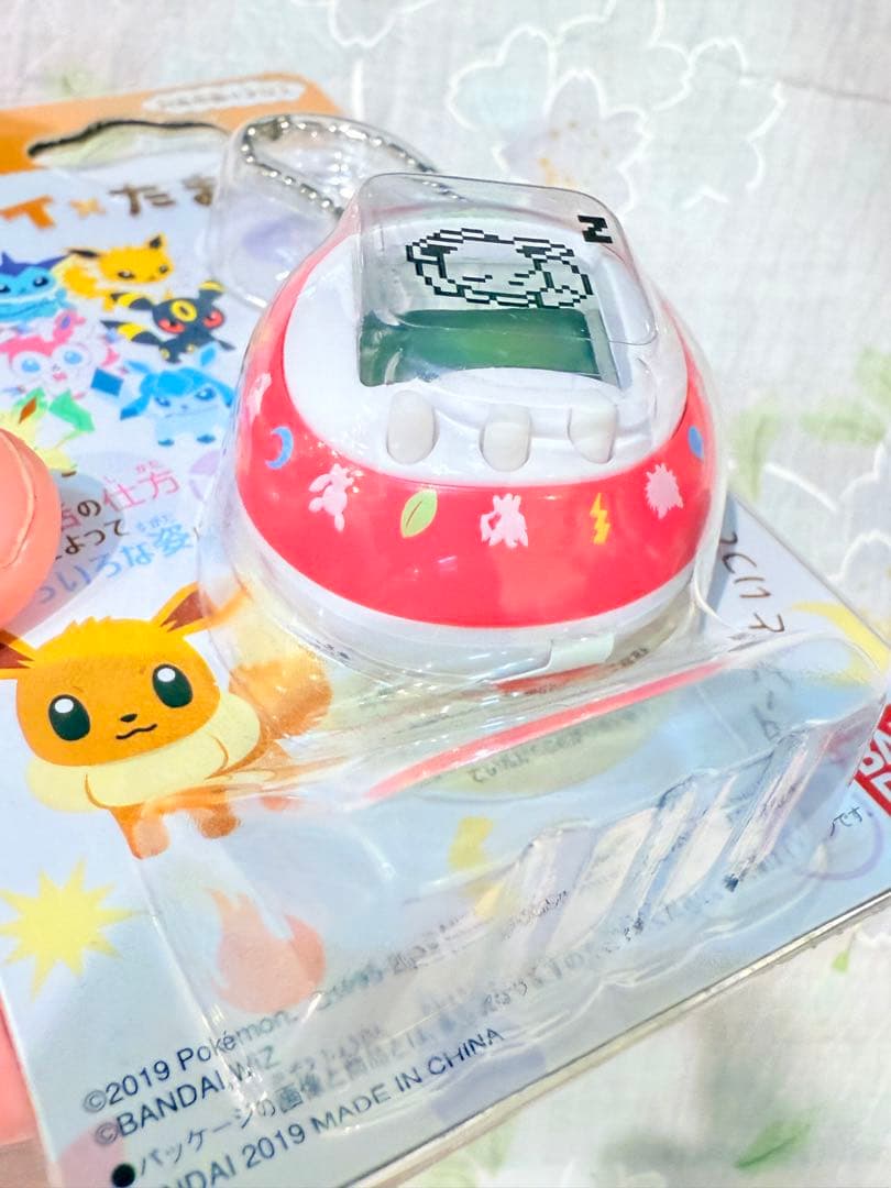 【未開封品】イーブイ×たまごっち　カラフルフレンズver