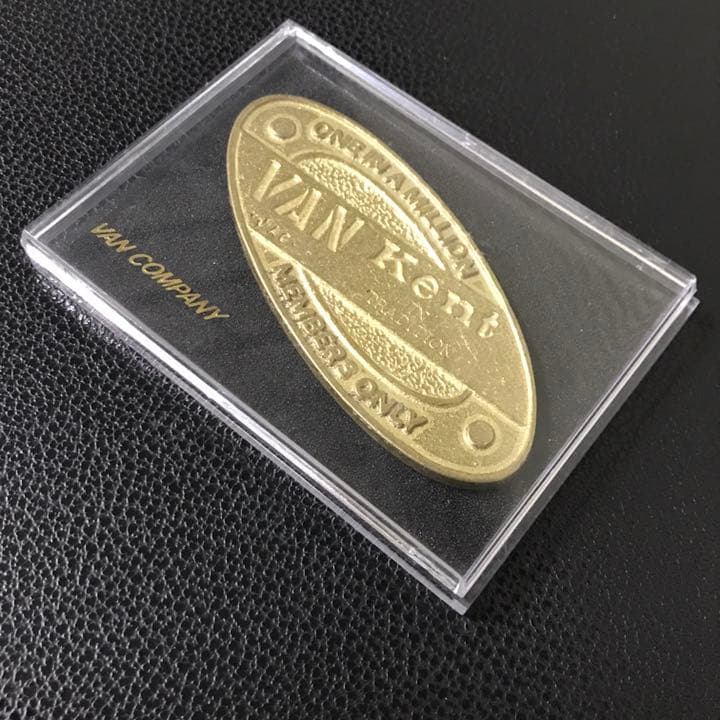 VAN メタルプレート　ケース付き　当時物