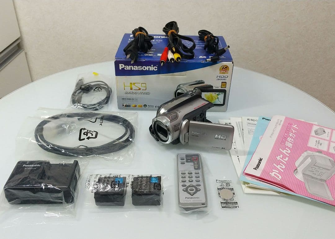 【美品】パナソニック FULL HD デジタルハイビジョン ビデオカメラ