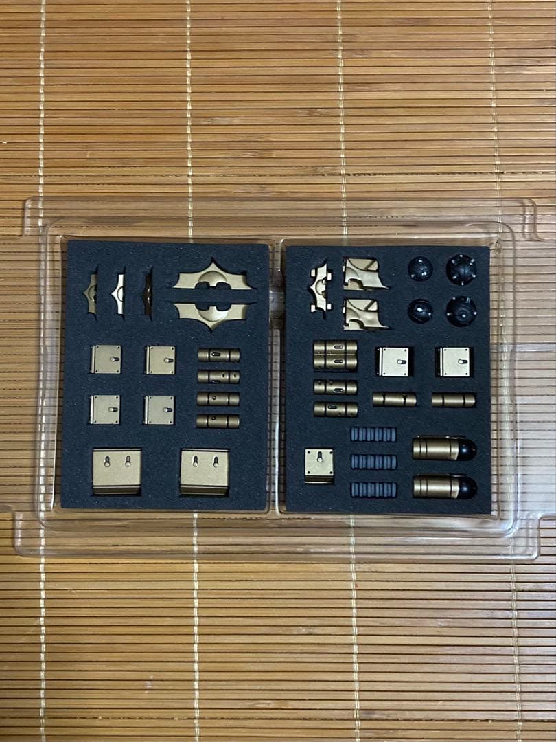 ホットトイズ バットマン ダークナイト アルフレッド & 格納庫 限定版