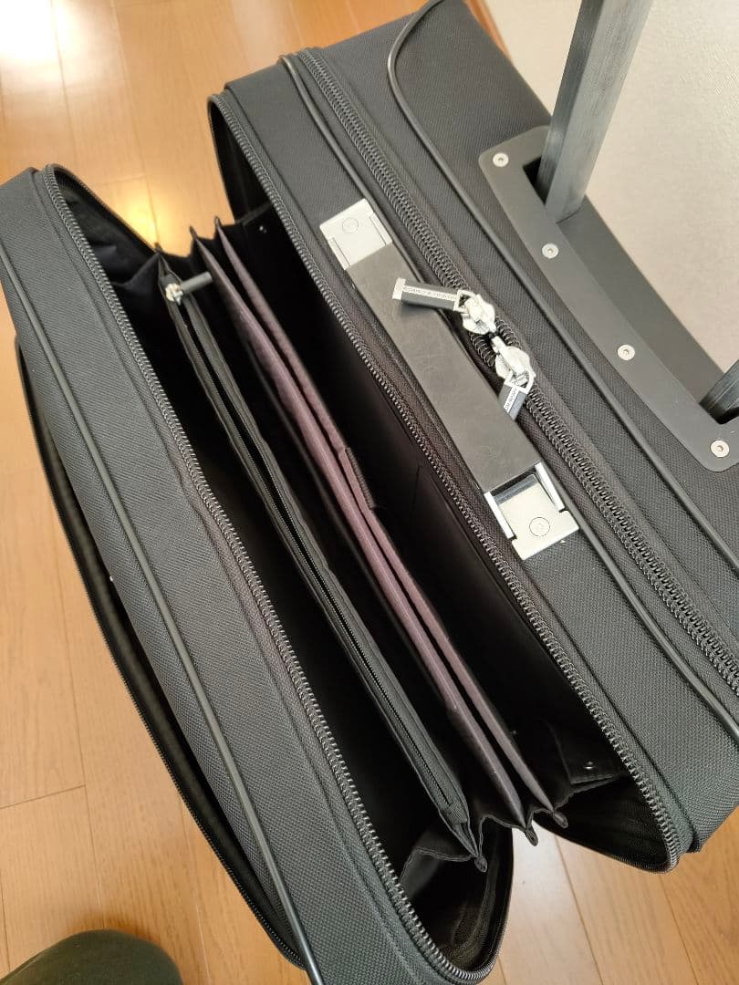 【ANKOさま用】キャリーバッグ　ポルシェデザイン　ロードスター3.0　出張