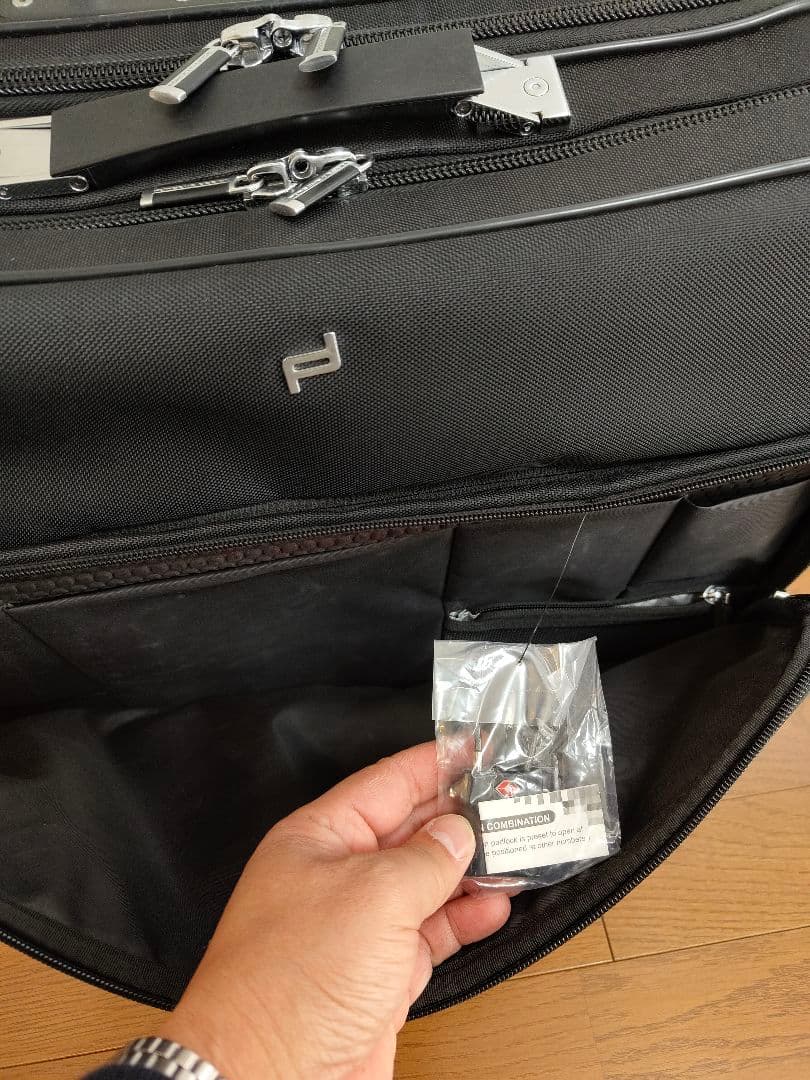 【ANKOさま用】キャリーバッグ　ポルシェデザイン　ロードスター3.0　出張