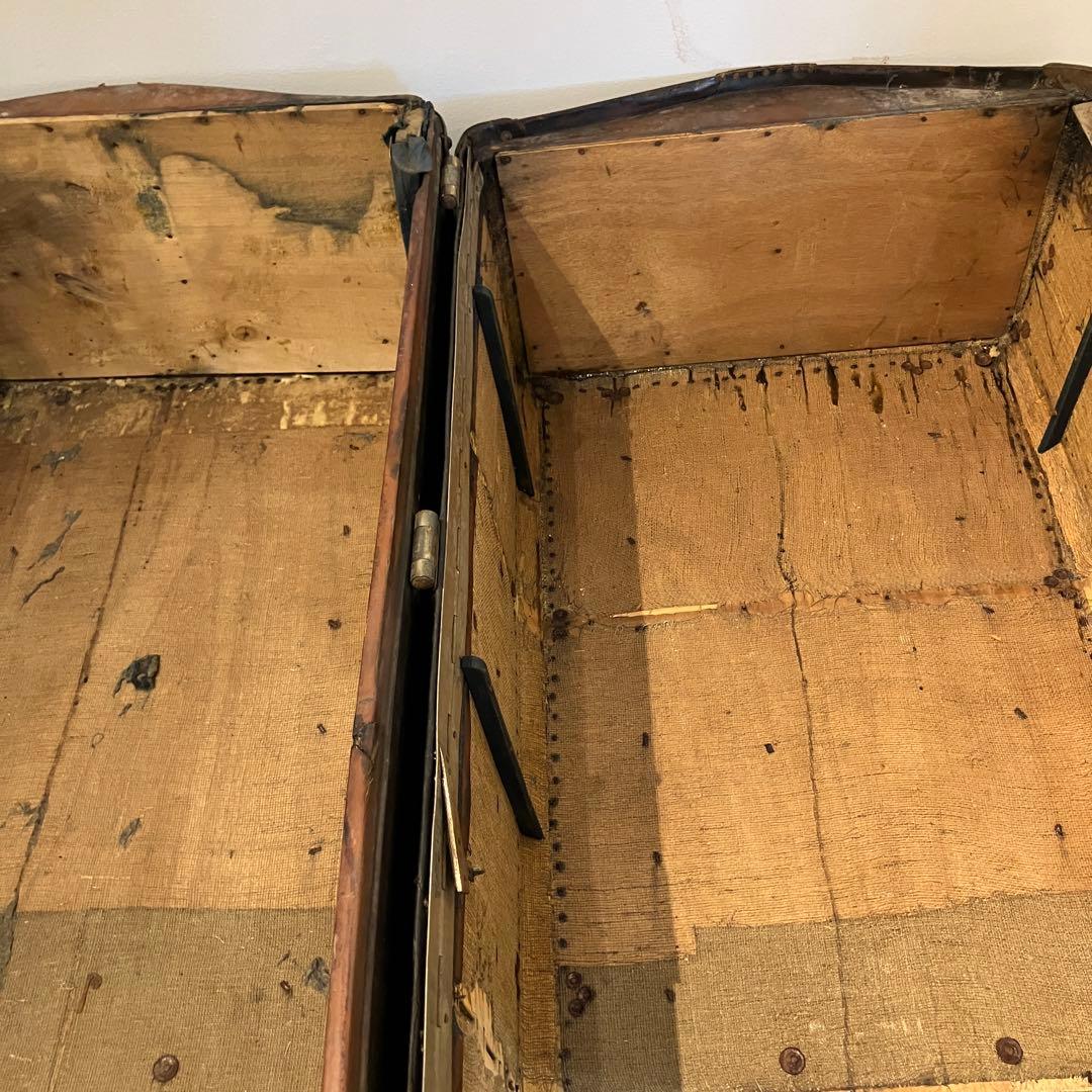 アンティーク　大きなトランク　レザー