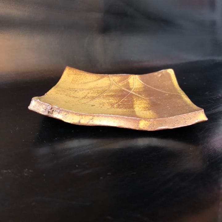 古美術品◼️お茶室よりステキな雰囲気の菓子皿が出てきました、茶道具、備前焼、角皿