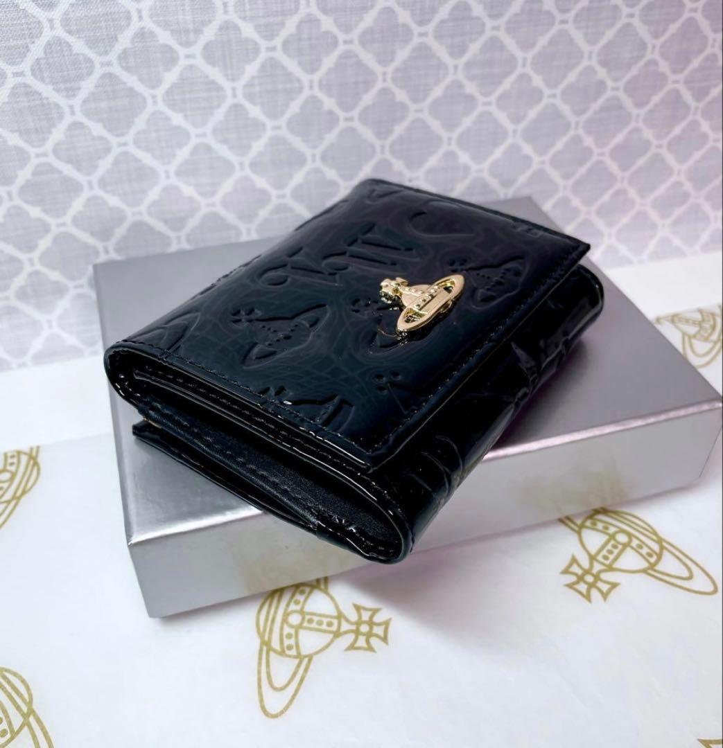 【大人気♡ショッパー付】新品 Vivienne Westwoodエナメル黒
