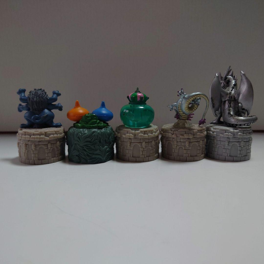 ドラゴンクエスト　フィギュア　ボトルキャップ　しん·りゅうおう　等　33種