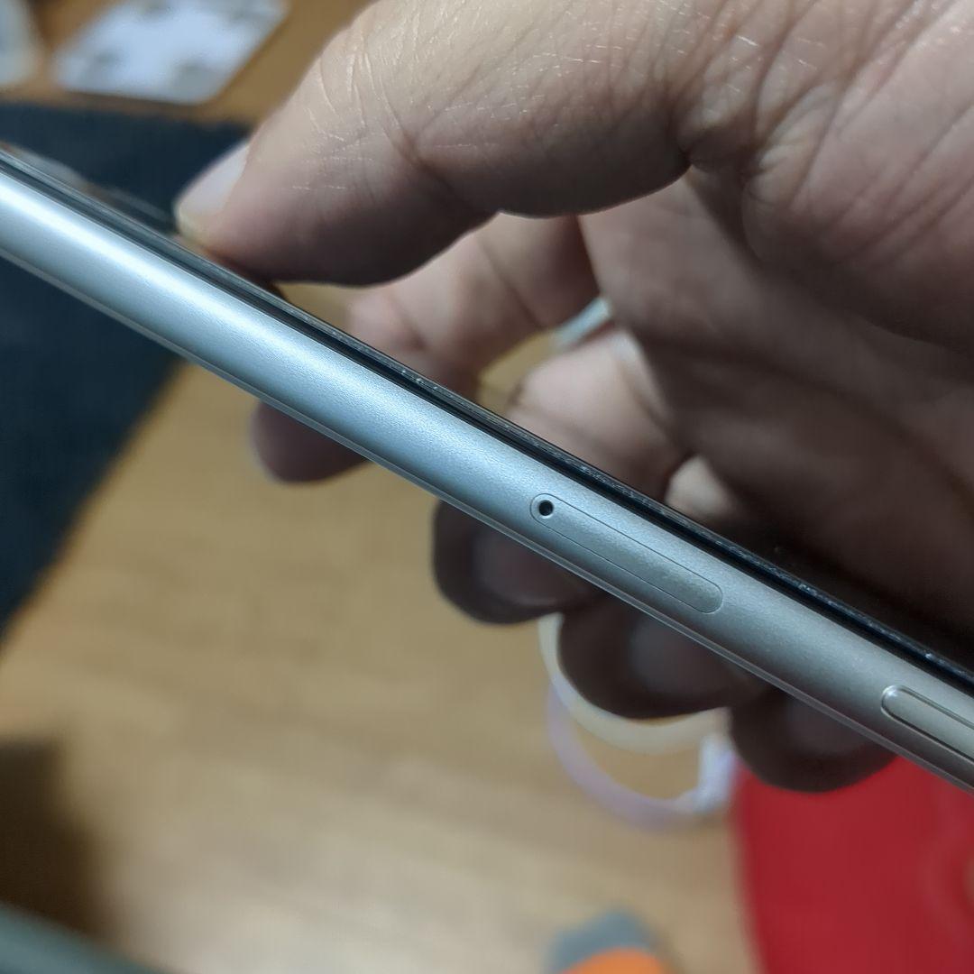 Apple iPhone se第3世代